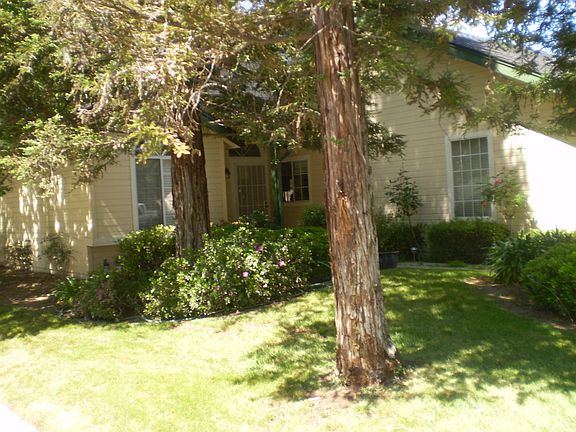 3rd image of 9148 N Woodlawn Dr