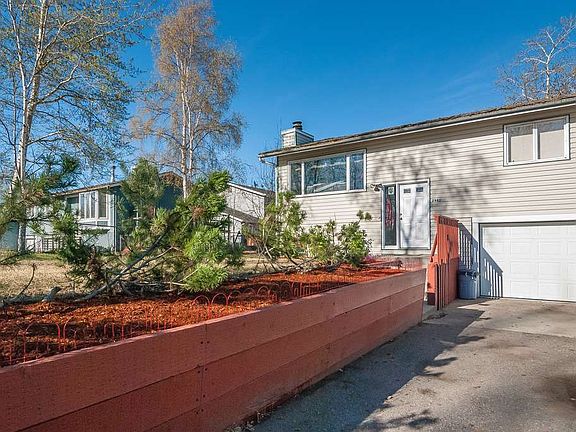 2nd image of 2941 N Kobuk Ave