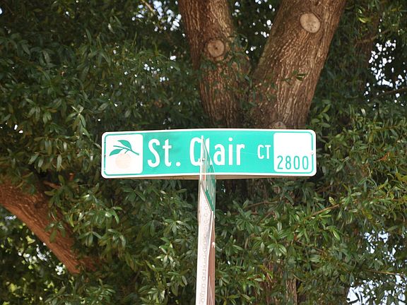 5th image of 2828 Saint Clair Ct
