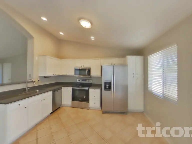 3732 W Firehawk Dr — Photo 6