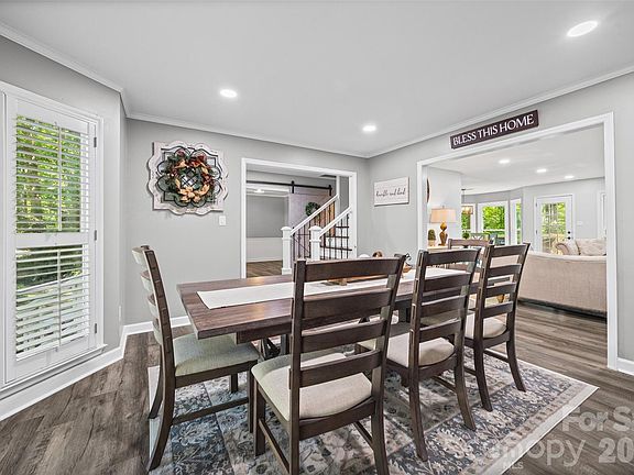 2nd image of 1472 Old Tara Ln