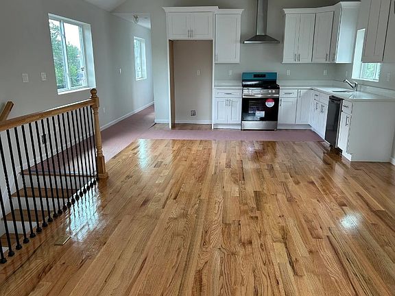 4th image of 144 Van Name Ave Floor 2