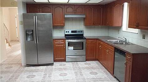 3rd image of 5410 SW 44th Ter #1