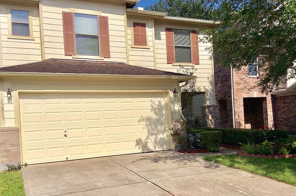 1st image of 13215 Skyview Green Dr