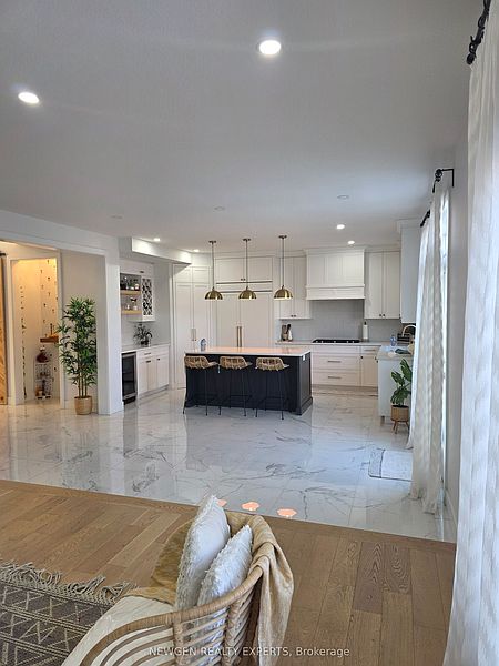 London House for rent - 5 Bedrooms — photo 10