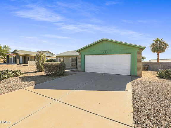 3rd image of 8707 W Cinnabar Ave