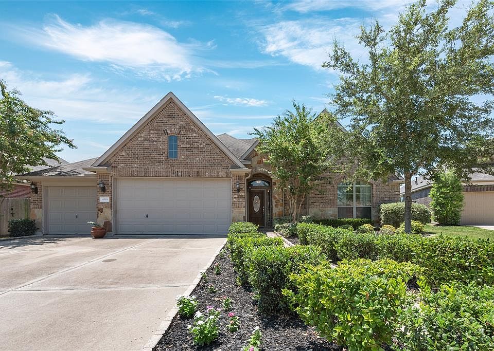 1st image of 6910 Brewster Ln