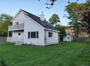 12 W Narcissus Road, Mastic Beach, NY 11951