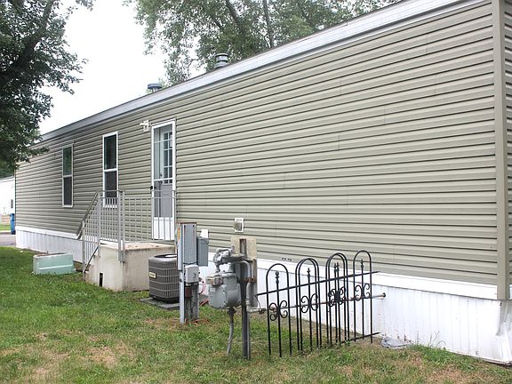 4th image of 917 Marlin Ave SW