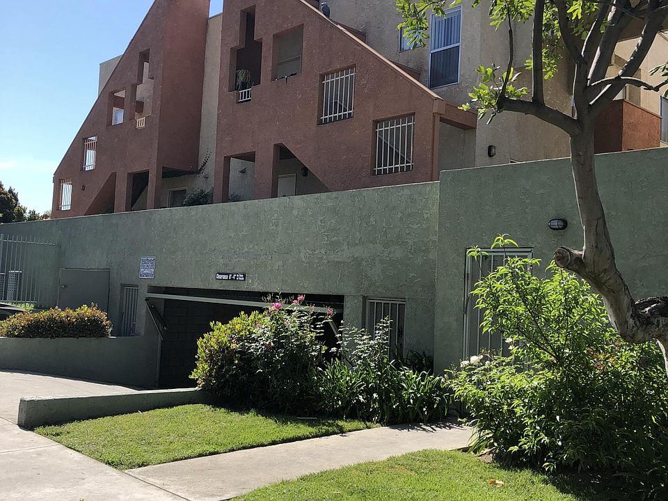 1st image of 14142 Sylvan St