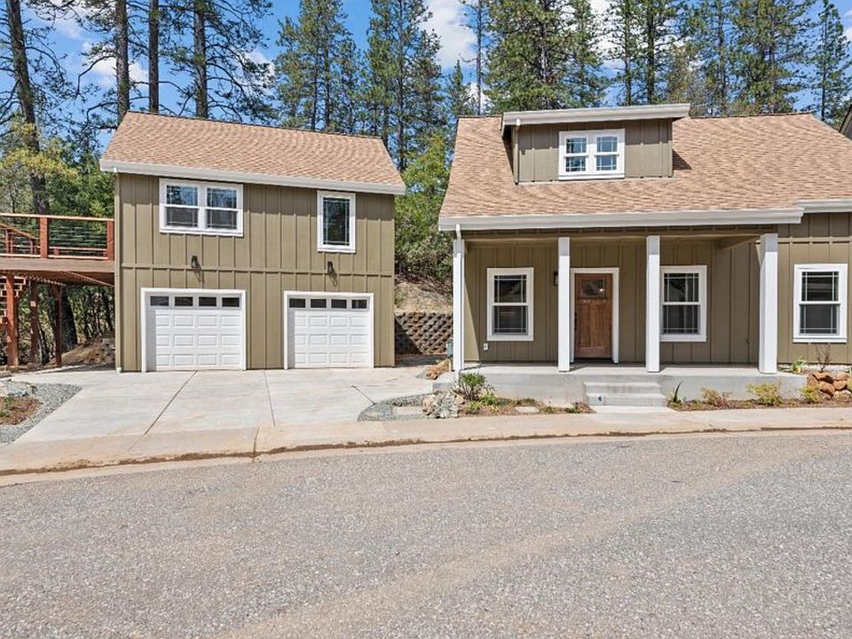 206 Unit above the garage