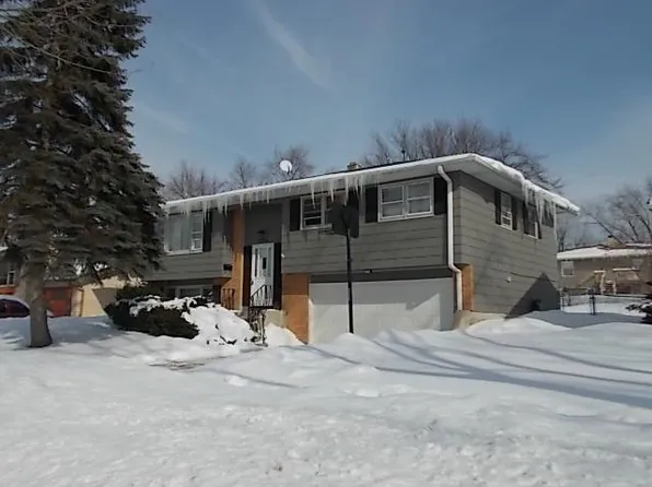 7351 Jasmine Dr, Hanover Park, IL 60133