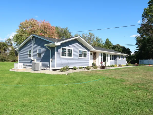 18 Cleef Dr, Belle Mead, NJ 08502