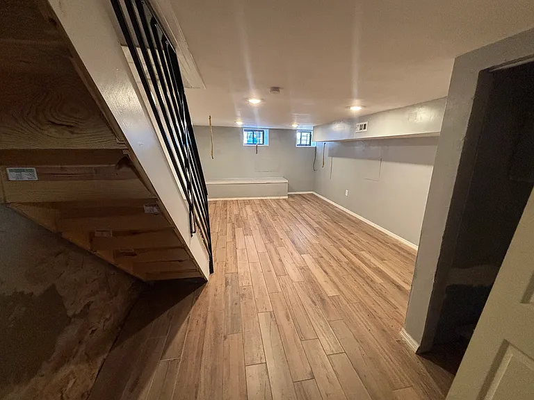 1717 Fontain St — Photo 11