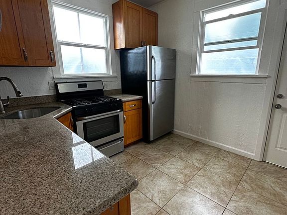 3rd image of 362 Noe St #1177R