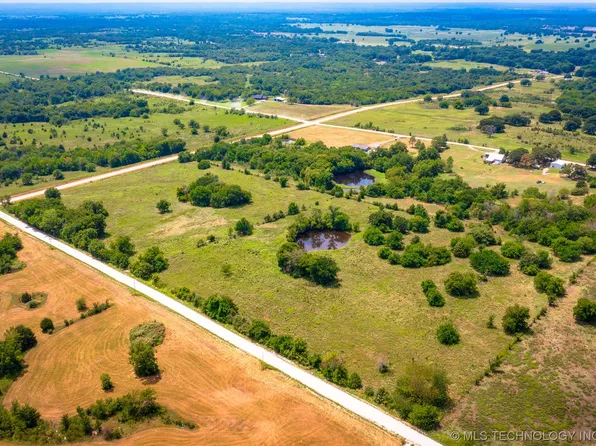 19883 County Road 3652, Stonewall, OK 74871