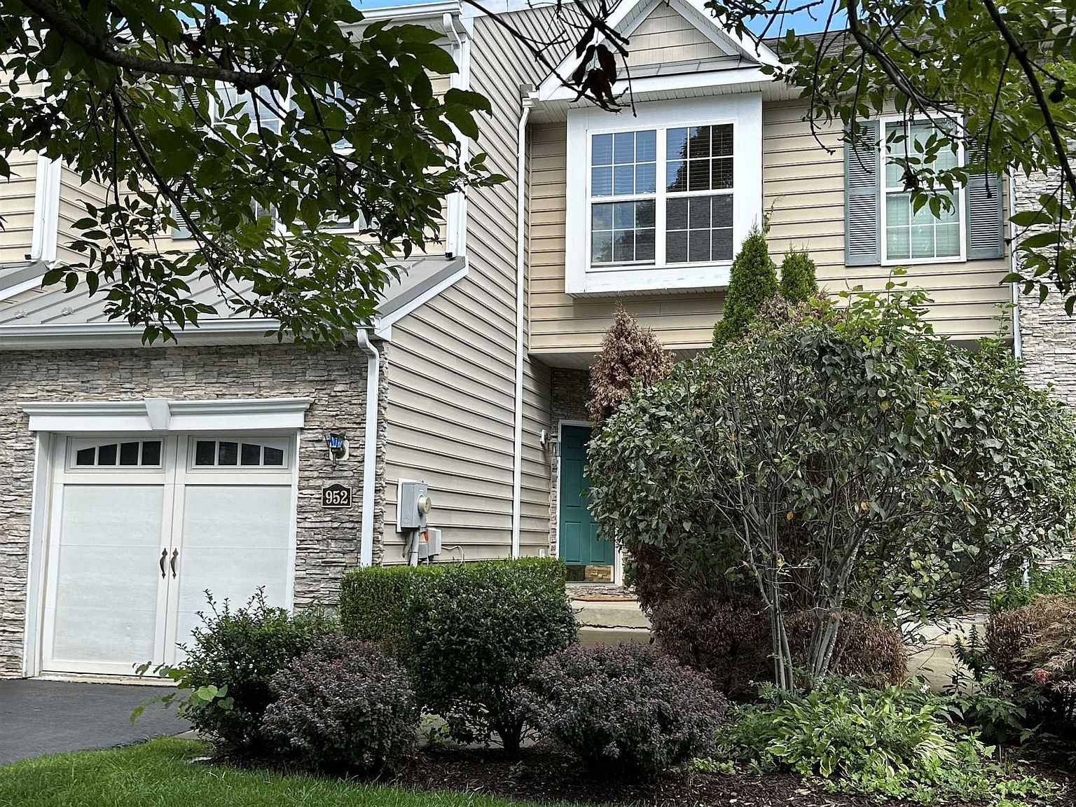 952 Huntington Dr, Fishkill, NY 12524 MLS 417807 Zillow