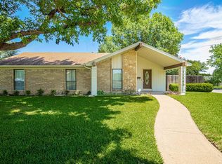11543 Glen Cross Dr, Dallas, TX 75228
