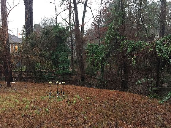 5th image of 2015 Hunt Crossing Ct
