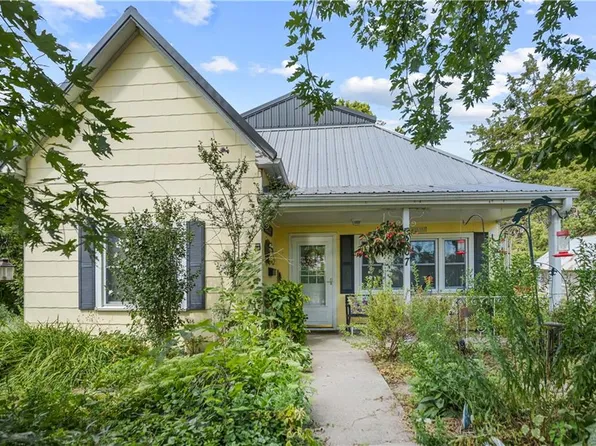 207 E 21st St, Trenton, MO 64683