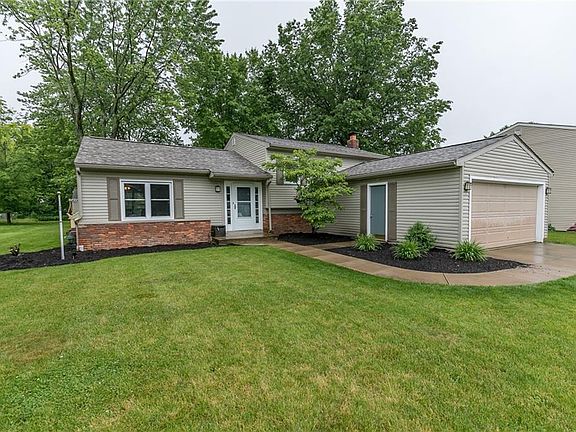 2nd image of 8791 Fairlane Dr