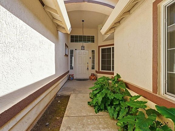 4th image of 3882 Pintail Ct