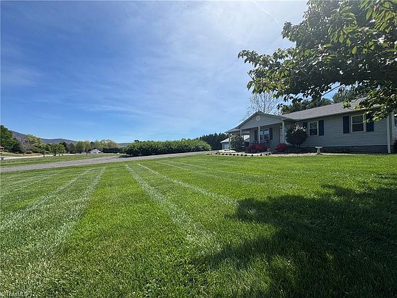 2nd image of 3145 Volunteer Rd