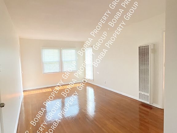 2nd image of 4437 Linden Ave APT 3