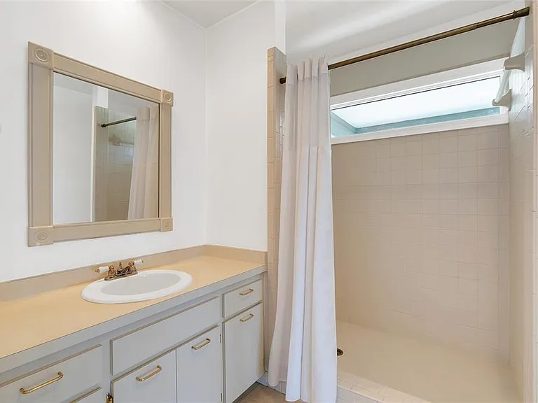 4051 Shell Rd — Photo 20