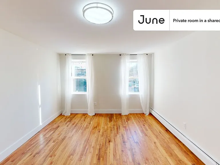 329 Pulaski St #C — Photo 2