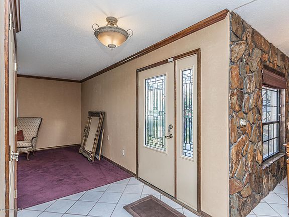 4th image of 18901 Lansford Dr
