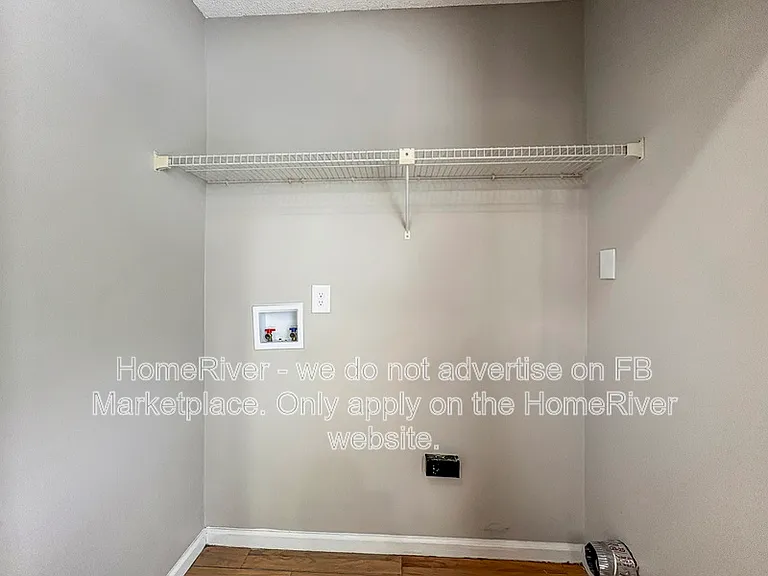 3859 English Colony Dr N — Photo 7