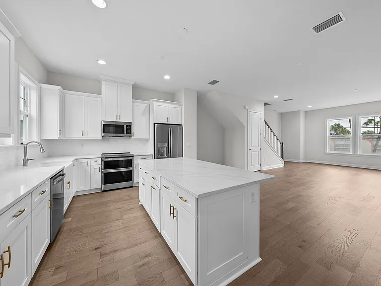 4302 W North B St #3 — Photo 9