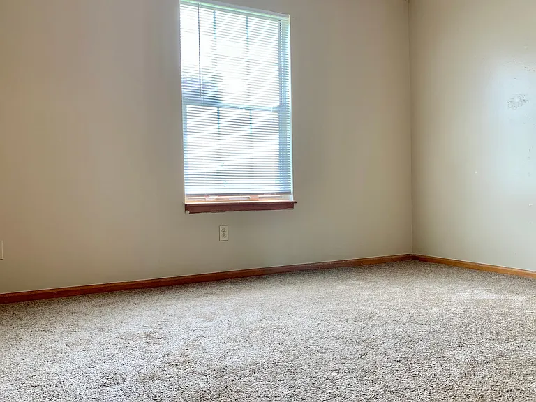 831 Rosewood St #B — Photo 8
