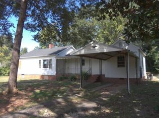 128 Oak Ave, Mount Holly, NC 28120