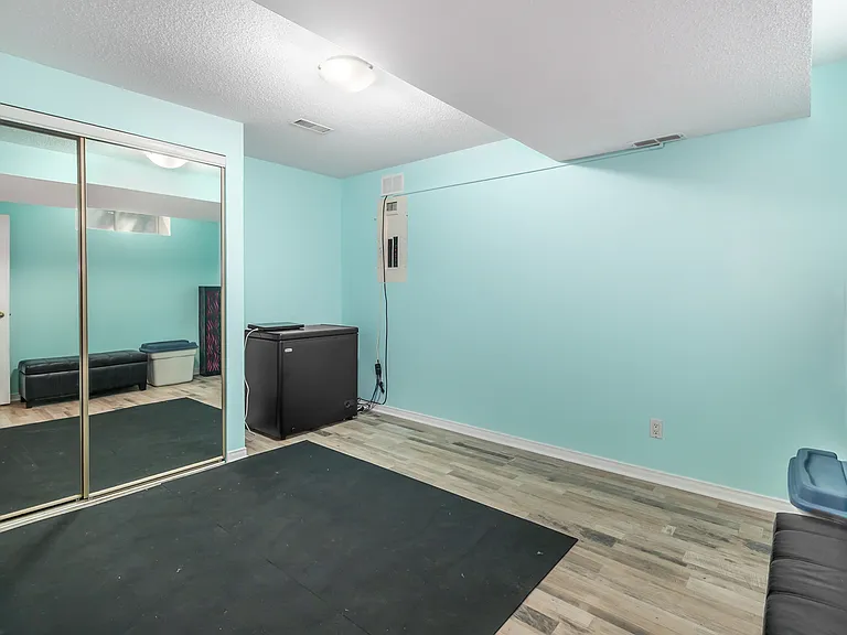 6550 Richer Dr — Photo 23