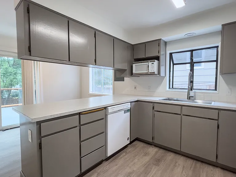 3914 SE 13th Ave — Photo 8