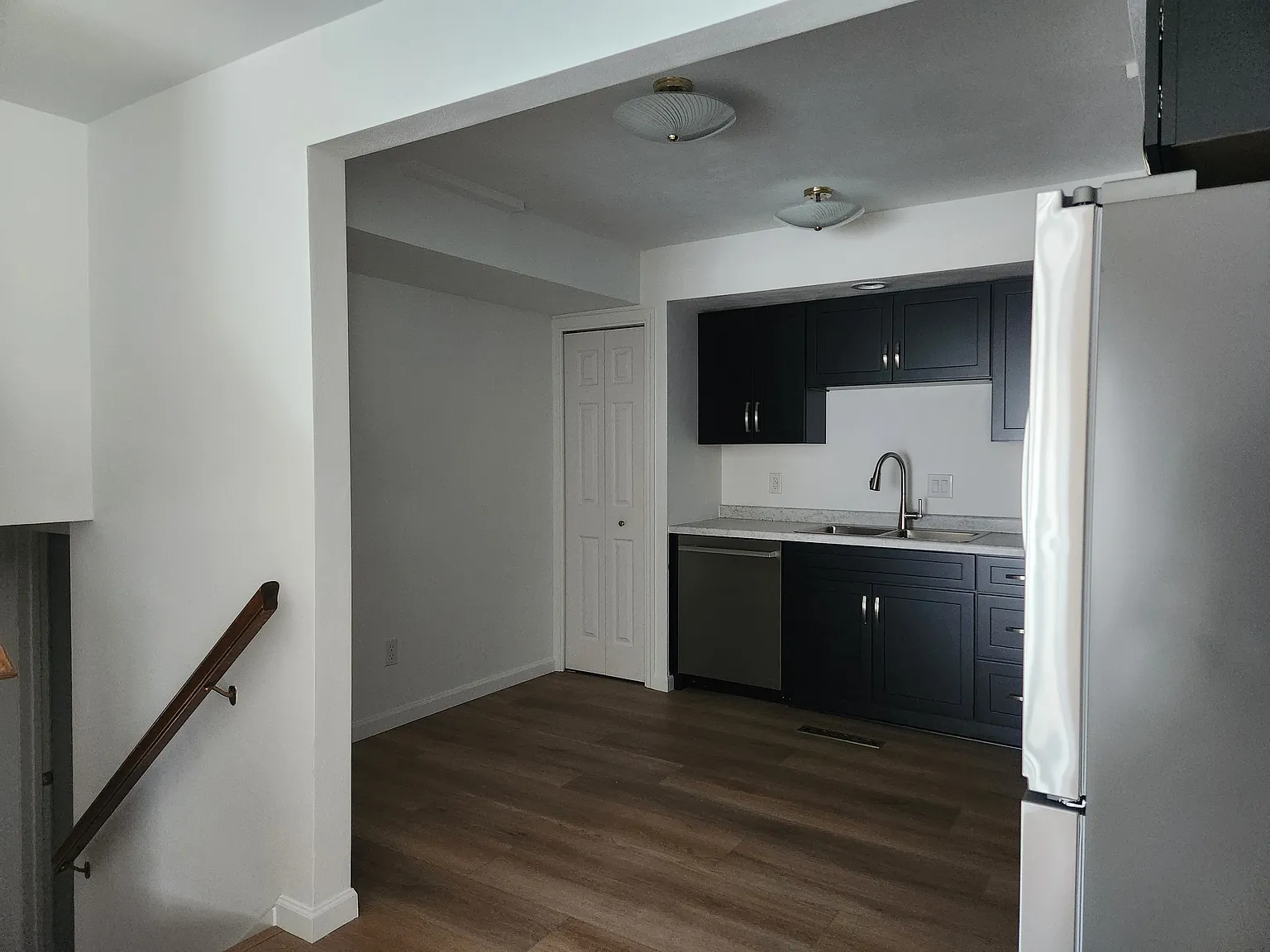 3 bed, 1500 sqft, $1,800 — Photo 3