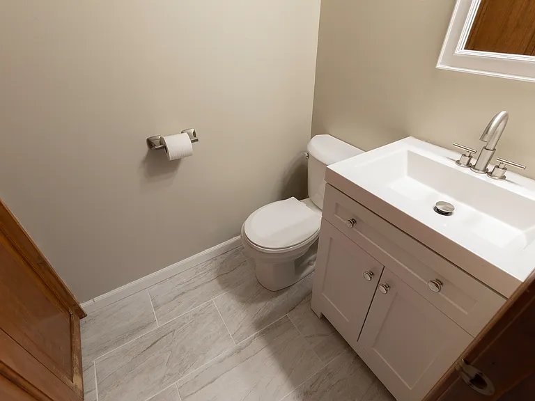 8237 Vicksburg Pl — Photo 29