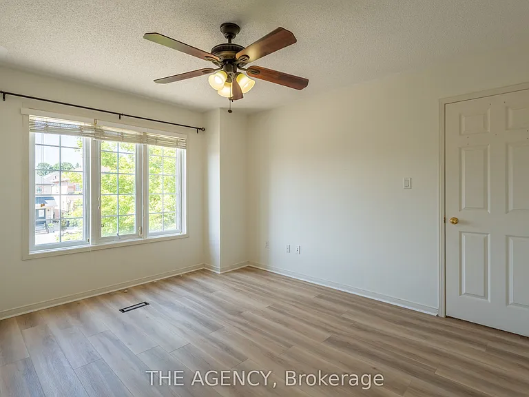 45 Silvervalley Dr #UPPER — Photo 17