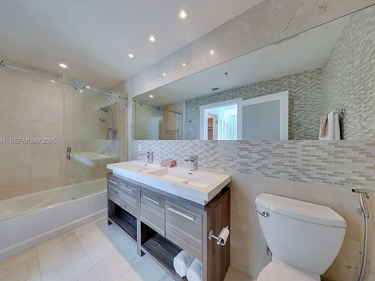 6515 Collins Ave #605 — Photo 12