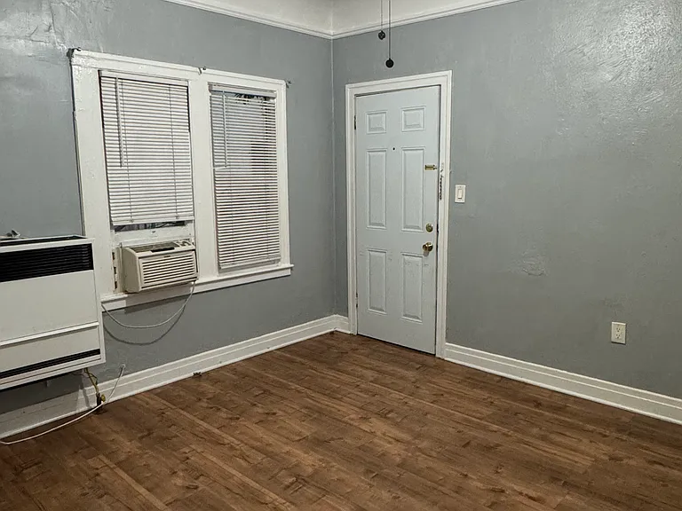 1124 N New Hampshire Ave #D — Photo 8