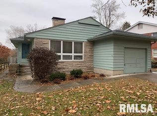 1909 Fairway Dr, Springfield, IL 62704