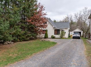 4 Thunder Bridge Ct S, Huntsville, ON P1H 1M1