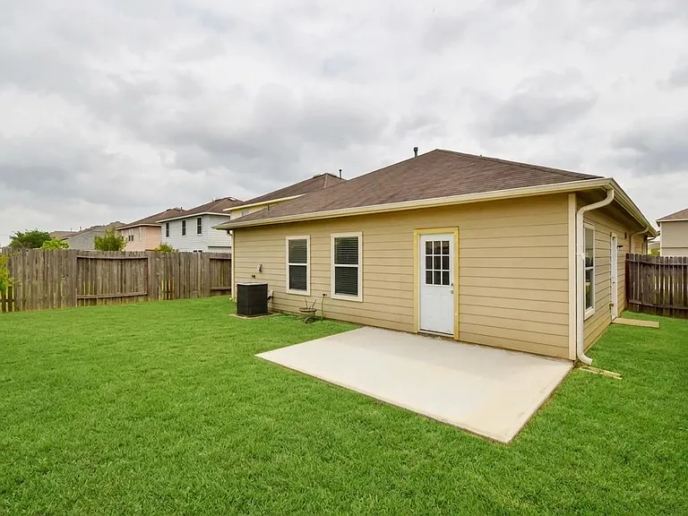 3615 Bridgebluff Ln — Photo 21