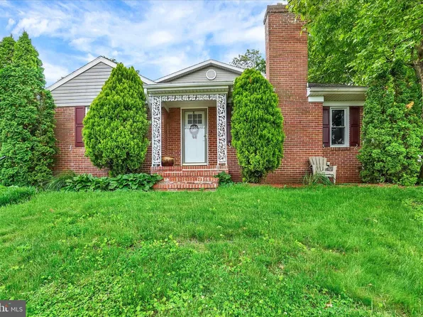 40 W Locust Ln, York, PA 17406