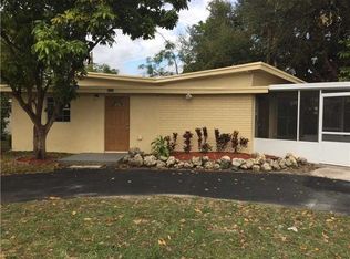 5659 SW 36th St, West Park, FL 33023