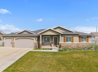 276 W Bridle Path Loop, Lehi, UT 84043