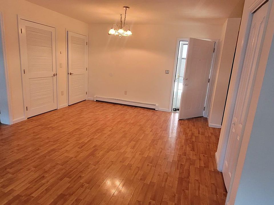 1st image of 266 S Lexington Ave #19