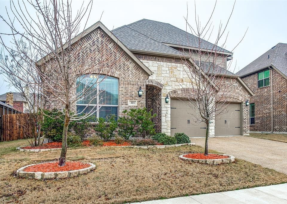 1st image of 311 Hawks Dr